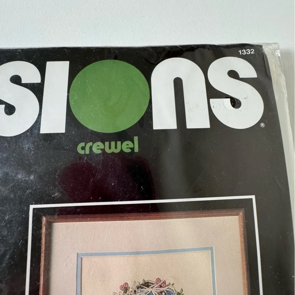 Vintage Dimensions Country Wreath Trio Crewel Embroidery Kit for Weddings